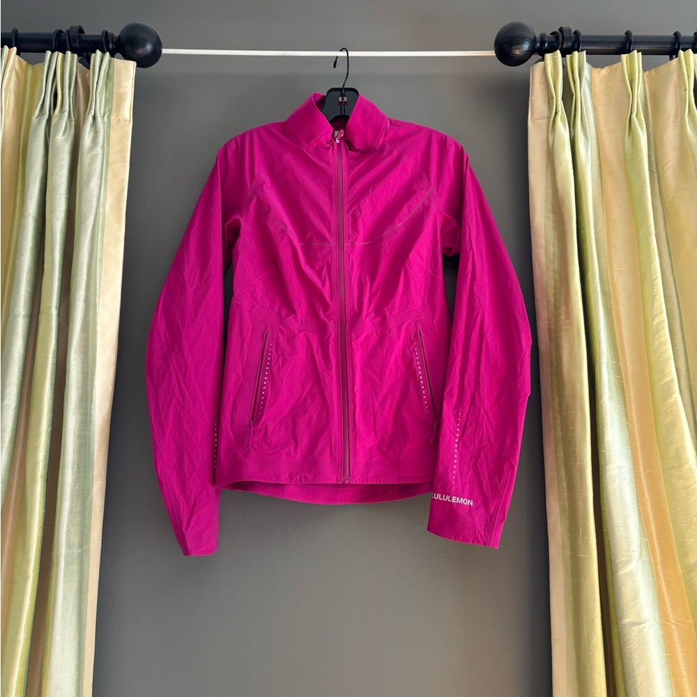 lululemon athletica Women's Vibrant Pink jacket